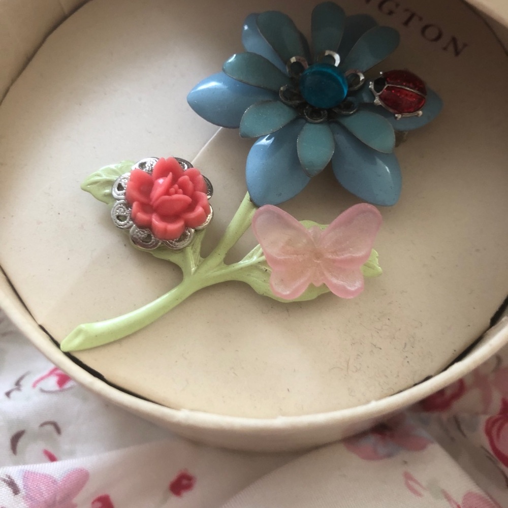 Blue brooch flower 🌸 pink butterfly 🦋 ladybug 🐞 - Picture 7 of 10